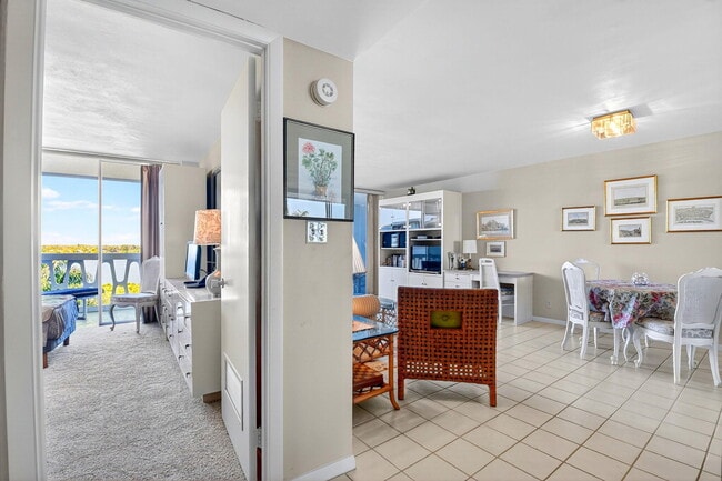 Building Photo - 2505 S Ocean Blvd