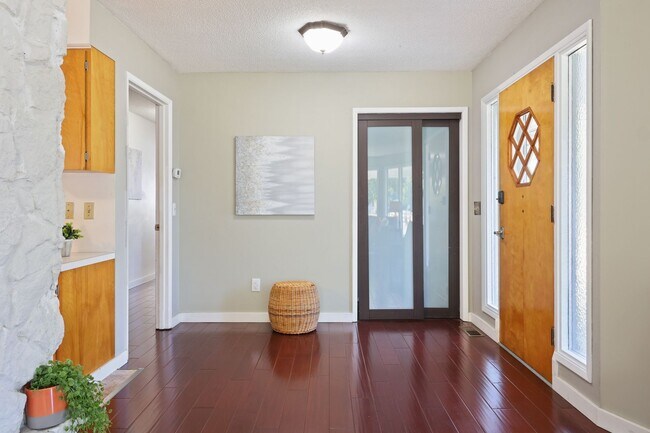 Building Photo - MOVE IN READY NOW! 2-Bedroom Rambler with Detached 900 Sq. Ft. Garage & Studio on Spacious Fenced...