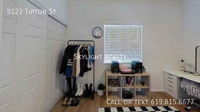 Building Photo - 5123 Tipton St