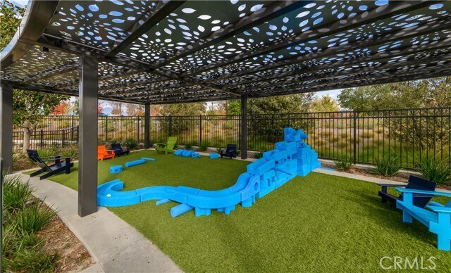 Building Photo - 2261 Horseback Rd