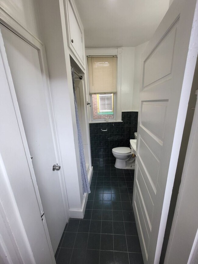 Building Photo - 2619 St Paul St