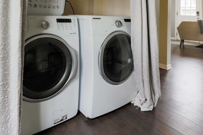 Building Photo - 3153 Lockwood Blvd