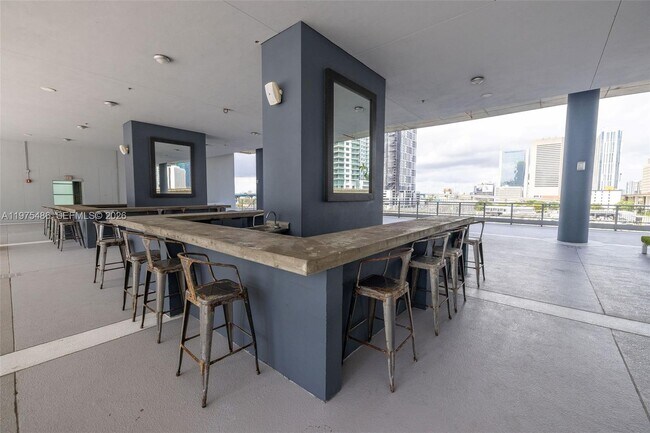 Building Photo - 690 SW 1st Ct