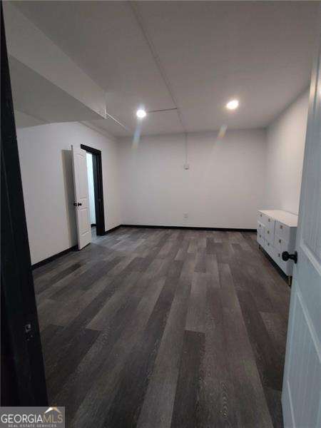 Building Photo - 997 Summer Forest Dr