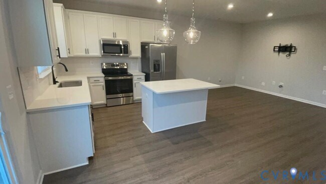 Building Photo - 5512 Wenrich Dr
