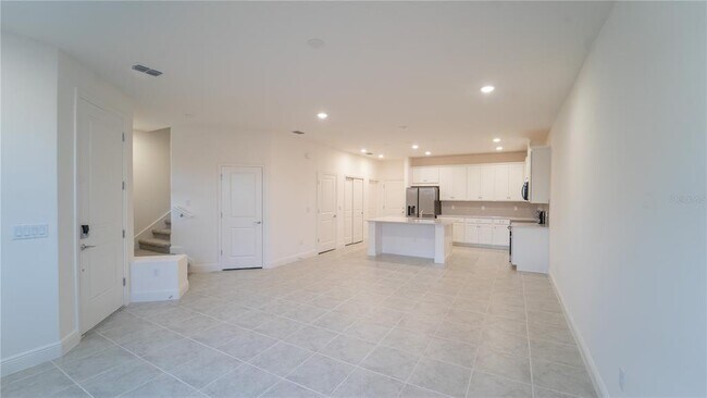 Building Photo - 4867 Cross Pr Pkwy