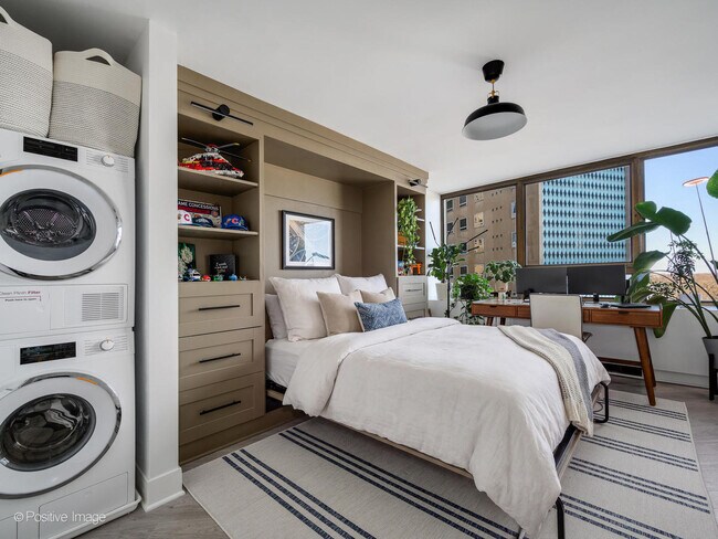 Building Photo - 2800 N Lake Shore Dr