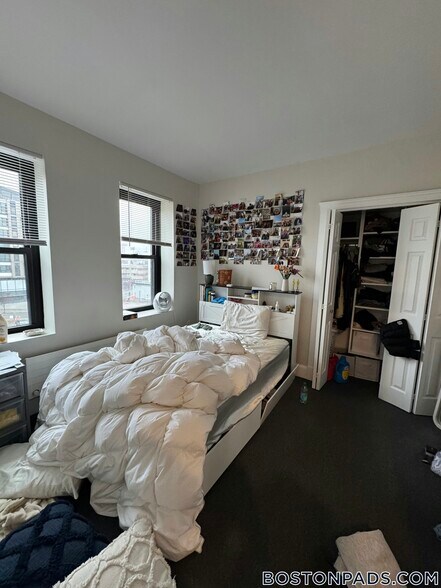 Building Photo - 829 Beacon St