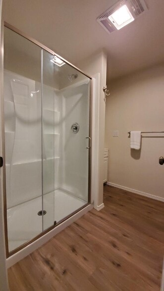 Building Photo - 243 York Rd