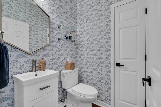 Building Photo - Venetian Harbor 3 bed 2.5 bath + Office/Den & 2 car tandem oversized garage!