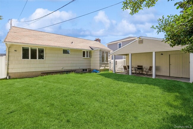 Building Photo - 26 Whitman Ave