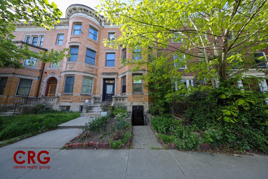 Building Photo - 1728 Beacon St