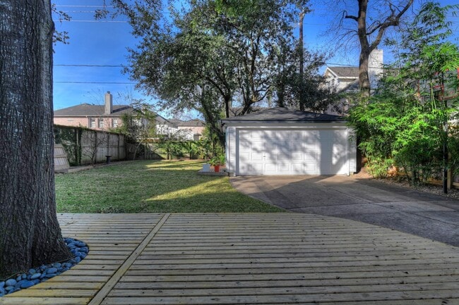 Building Photo - 5912 Auden St