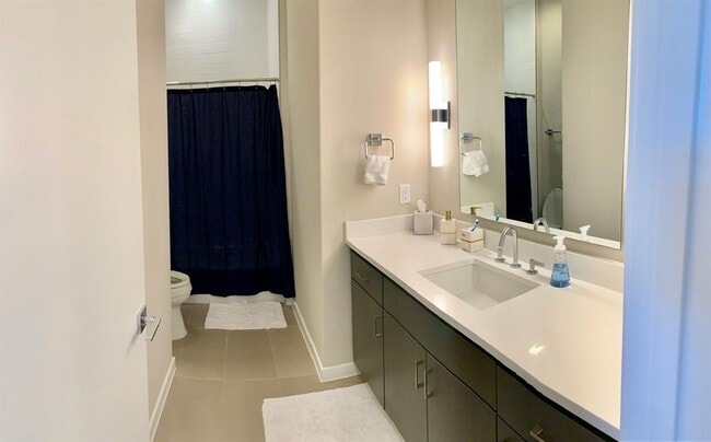 Building Photo - 5921 Hiline Rd