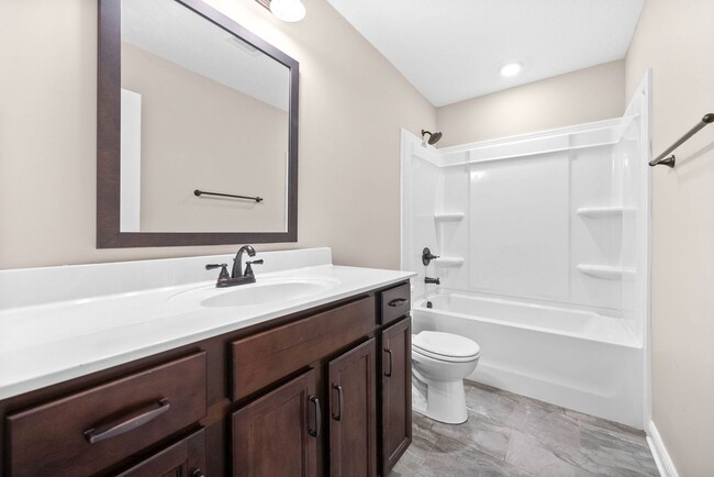 Building Photo - Pet Friendly Three Bedroom!