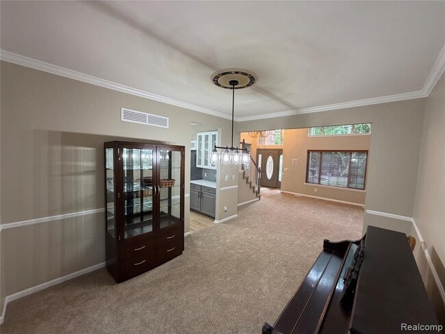 Building Photo - 27424 Rosewood Ct