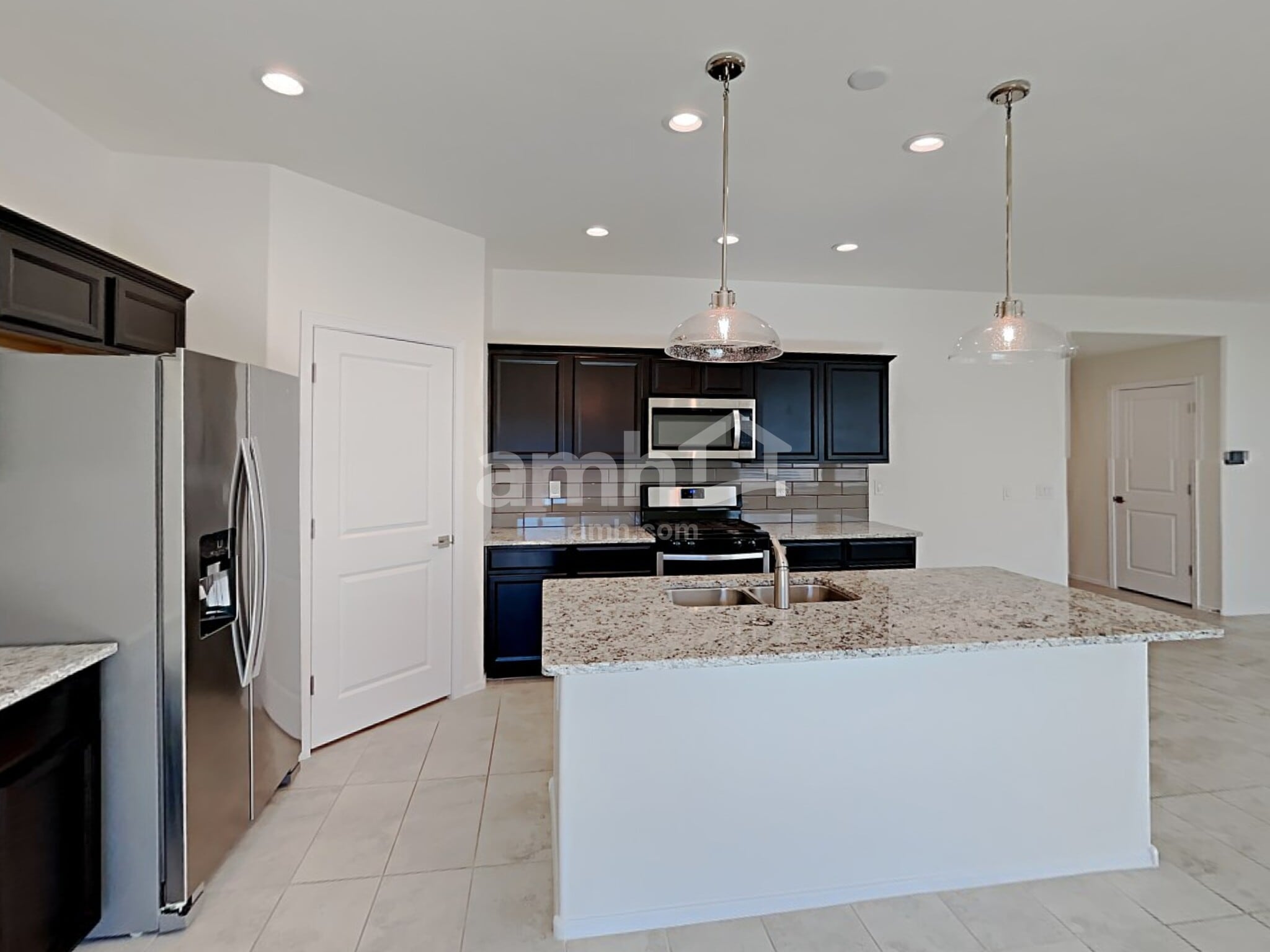 Building Photo - 6869 E Via Arroyo Largo