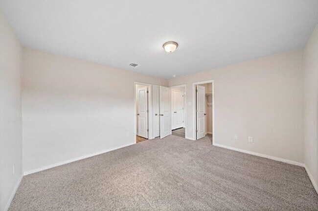 Building Photo - 103 Bering Dr