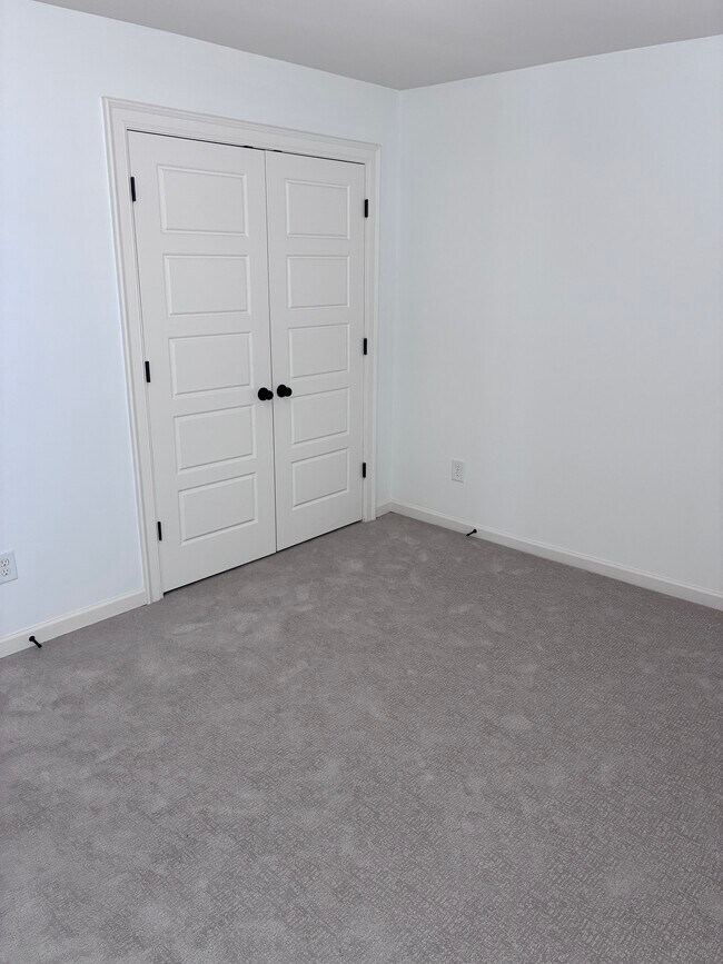 Building Photo - 2491 Mimms Ln