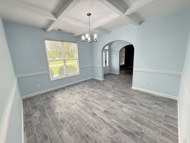 Building Photo - 231 Southwoods Ln