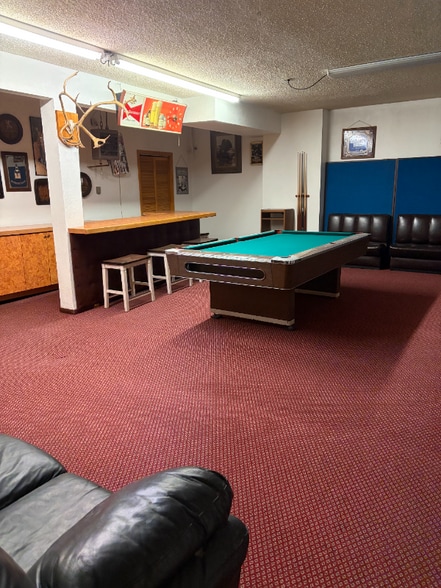 Building Photo - 635 E 73rd Ave