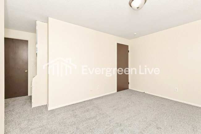 Building Photo - 7215 Sancroft Dr