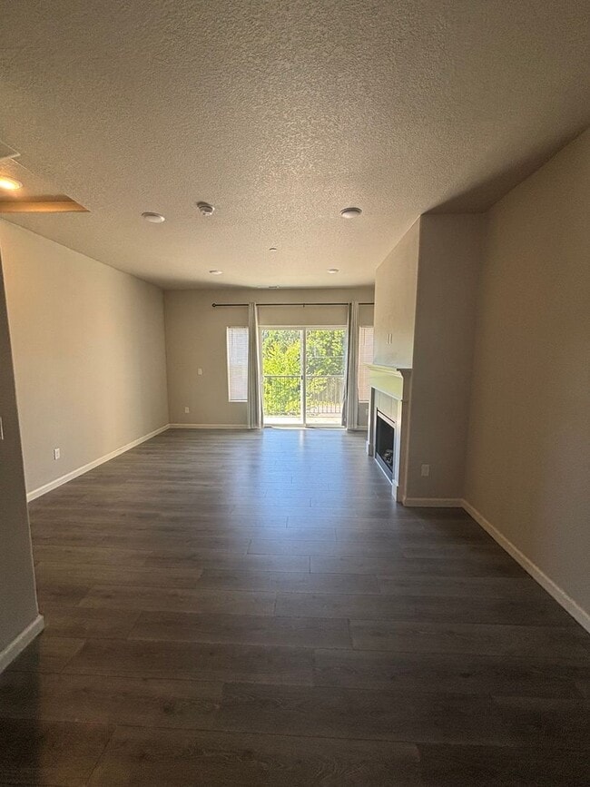 Building Photo - 14340 SW Gold Coast Terrace