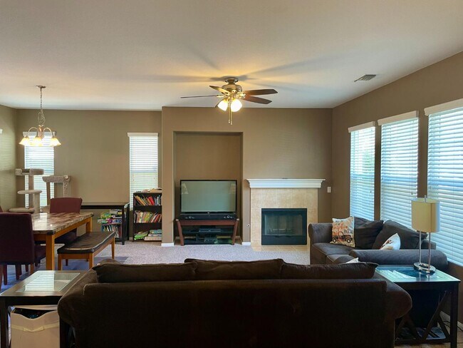 Building Photo - 2141 Copper Leaf Ct