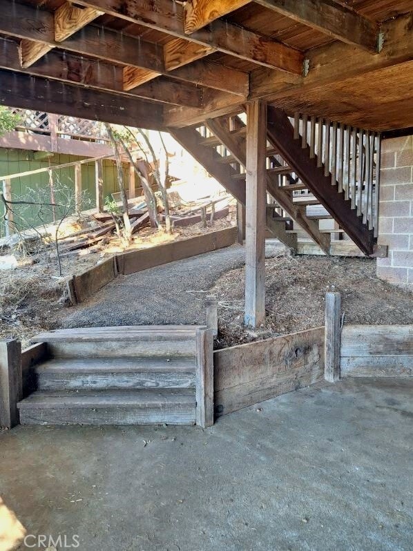 Building Photo - 11664 Lakeview Dr