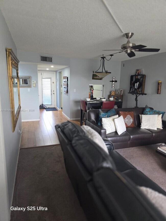 Building Photo - 8100 Sunrise Lakes Blvd