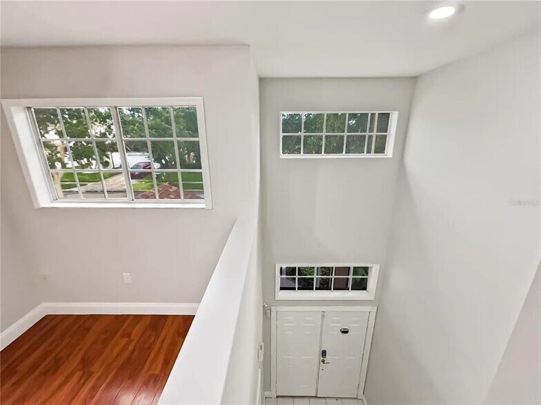 Primary Photo - 148 Harwood Cir