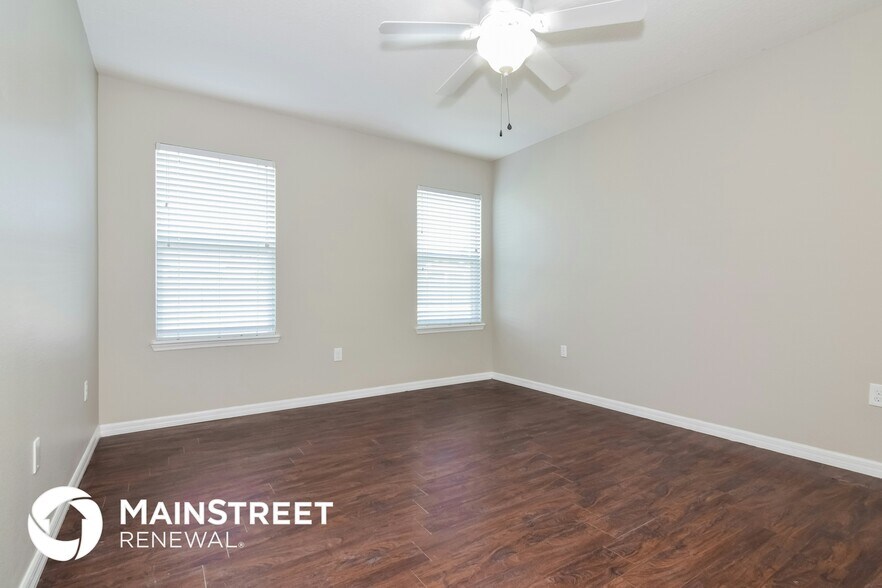 Building Photo - 6823 Glenbrook Dr