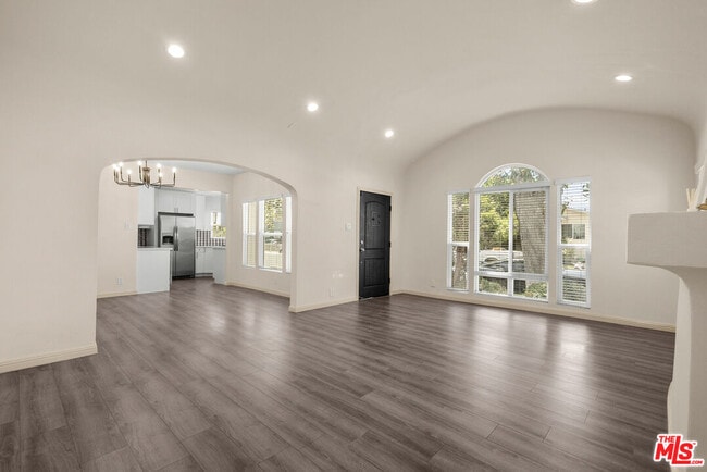 Building Photo - 4417 W 29th St