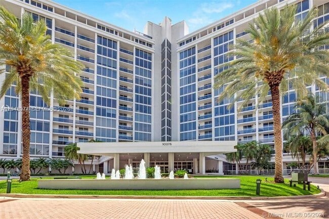 Building Photo - 10275 Collins Ave