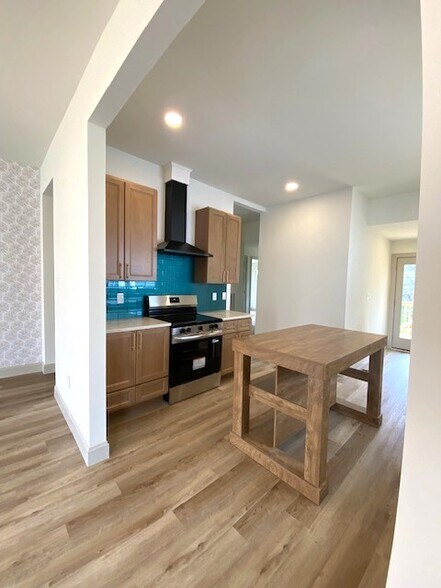 Building Photo - 2019 Nadine St