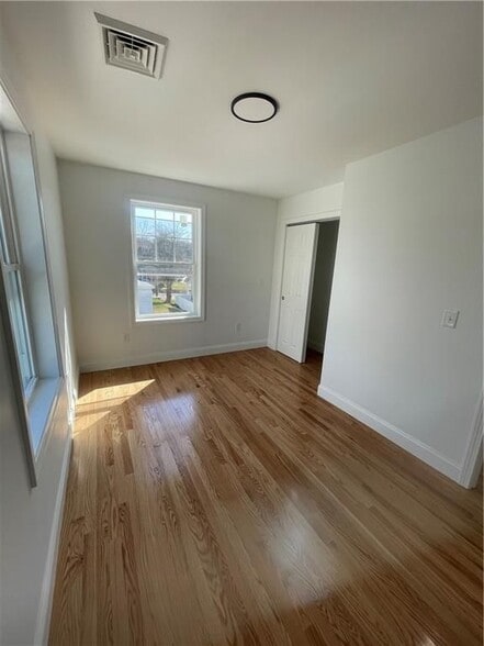 Building Photo - 74 Westcott Ave