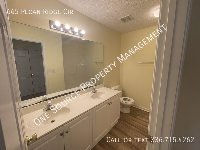 Building Photo - 665 Pecan Ridge Cir