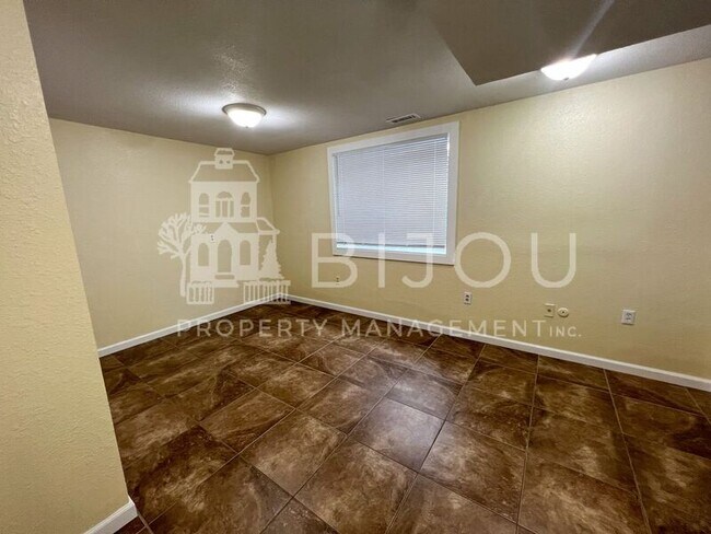 Building Photo - 4635 Woodsorrel Ct