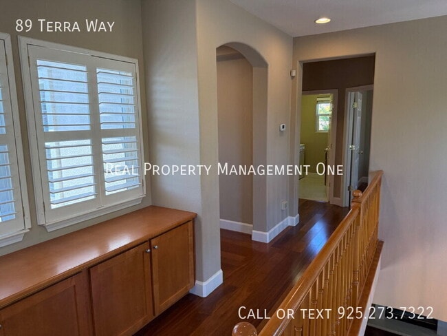Building Photo - 89 Terra Way
