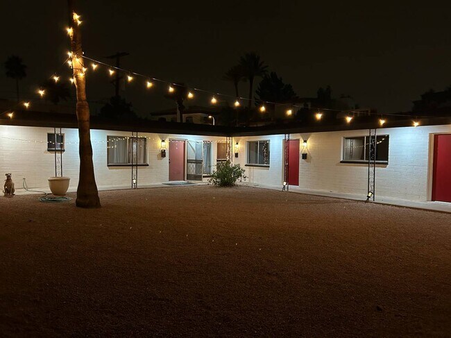 Building Photo - 4924 N Woodmere Fairway