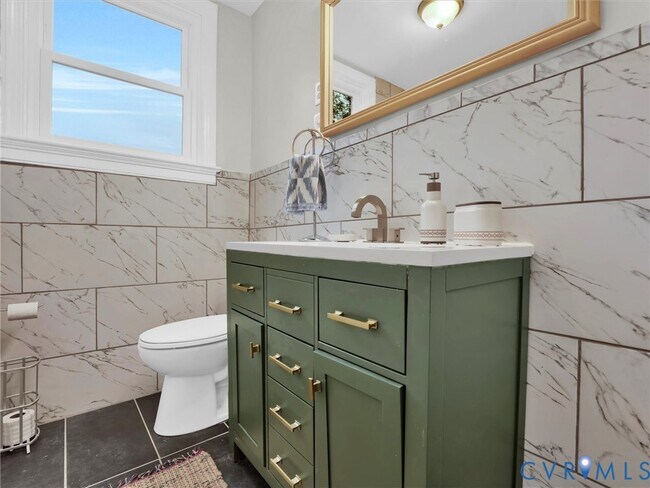 Building Photo - 16703 Mountain Rd