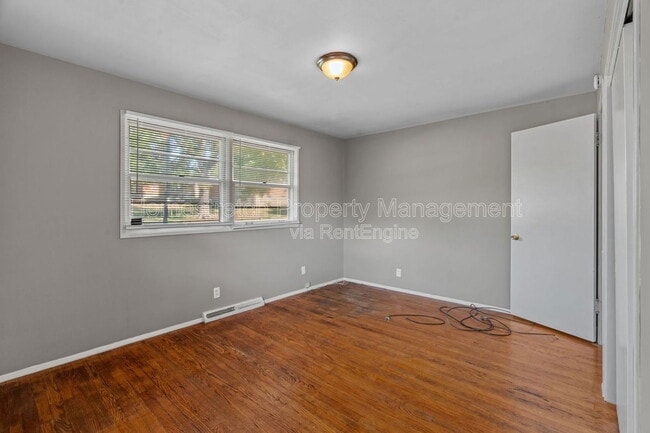 Building Photo - 2220 Argo Dr