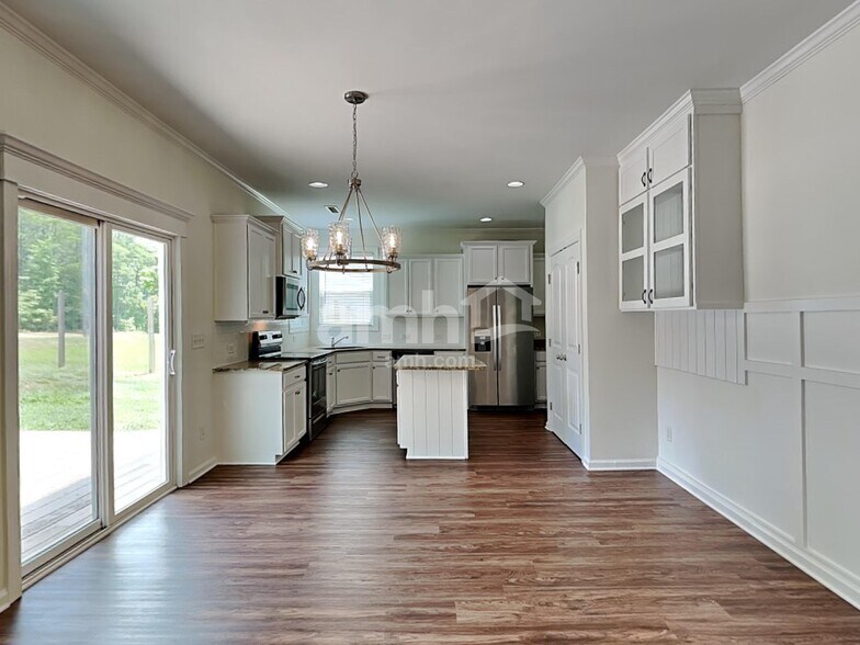 Building Photo - 112 Occidental Dr