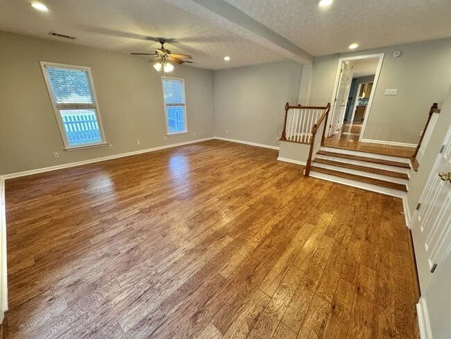 Building Photo - 45 Gentry Dr