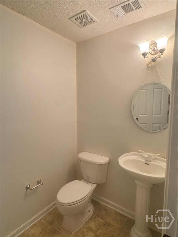 Building Photo - 75 Oak Ridge Cir