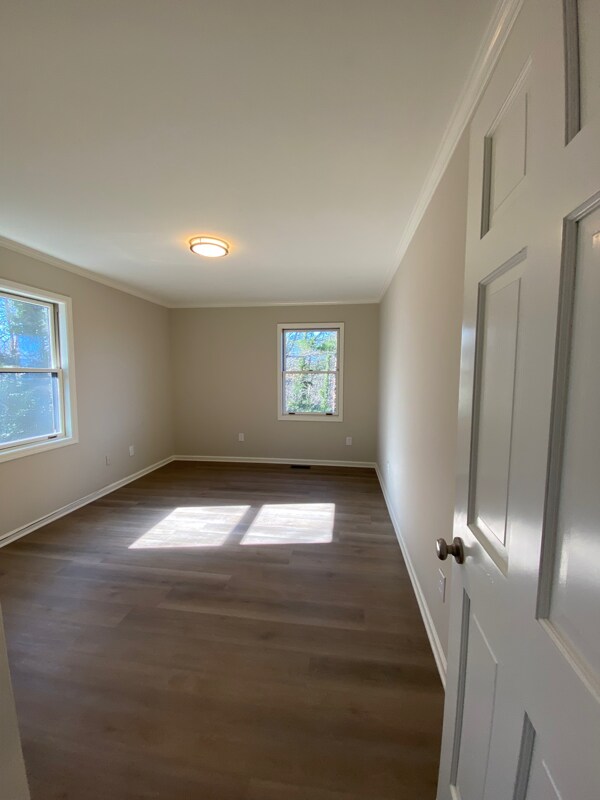 Building Photo - 442 Bradshaw Ln