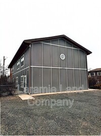 Building Photo - 1675 N 6th St