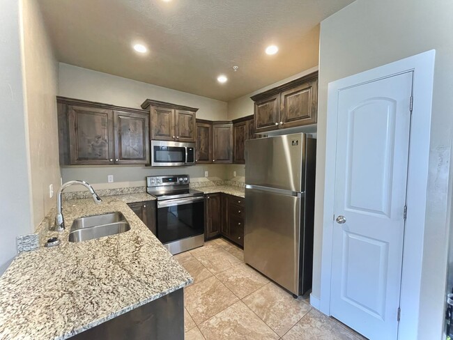 Building Photo - Pleasant Grove Condo Available Now!