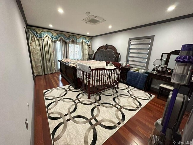 Building Photo - 50-27 175th St