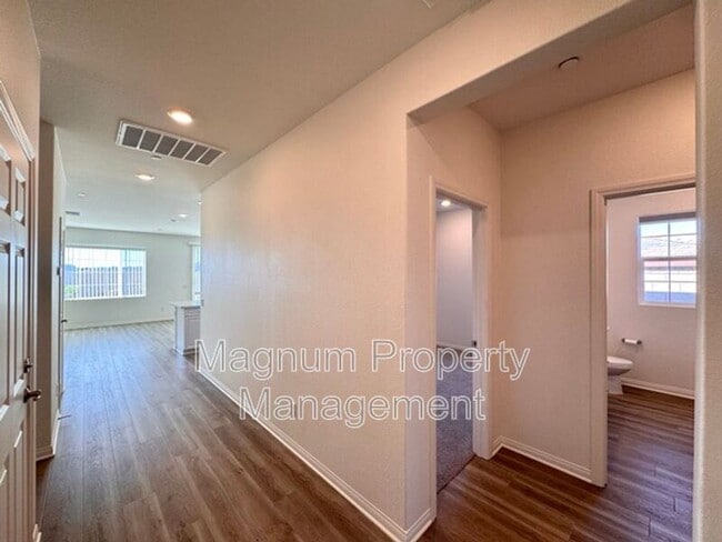 Building Photo - 22691 Hilltopper Wy